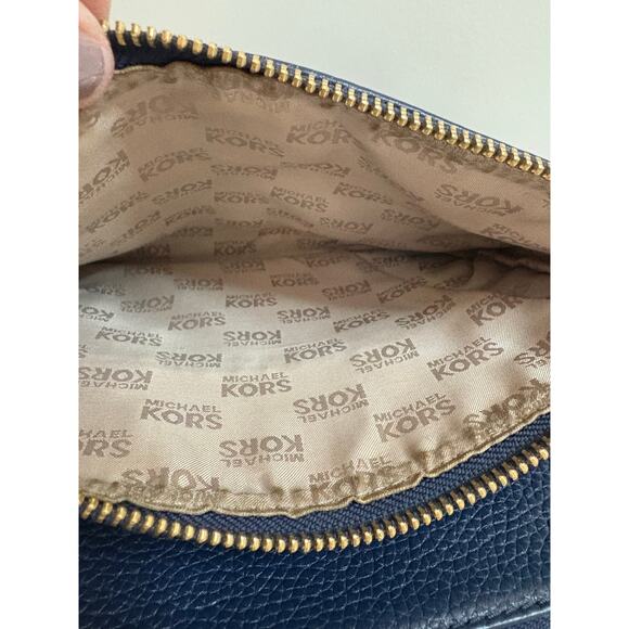Michael Kors Fulton Crossbody Navy Leather - Picture 5 of 12